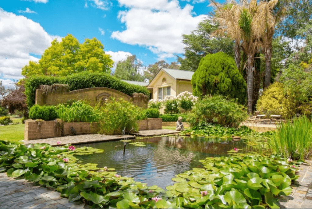 lochinvar-bathurst-1