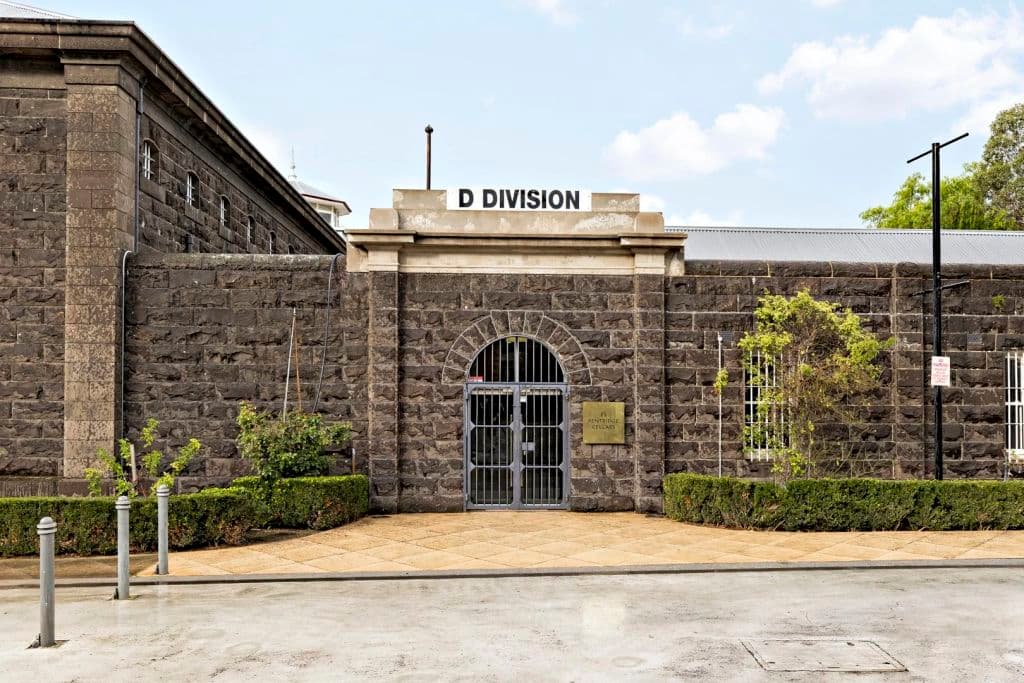 4120/4 Wardens Walk, Coburg