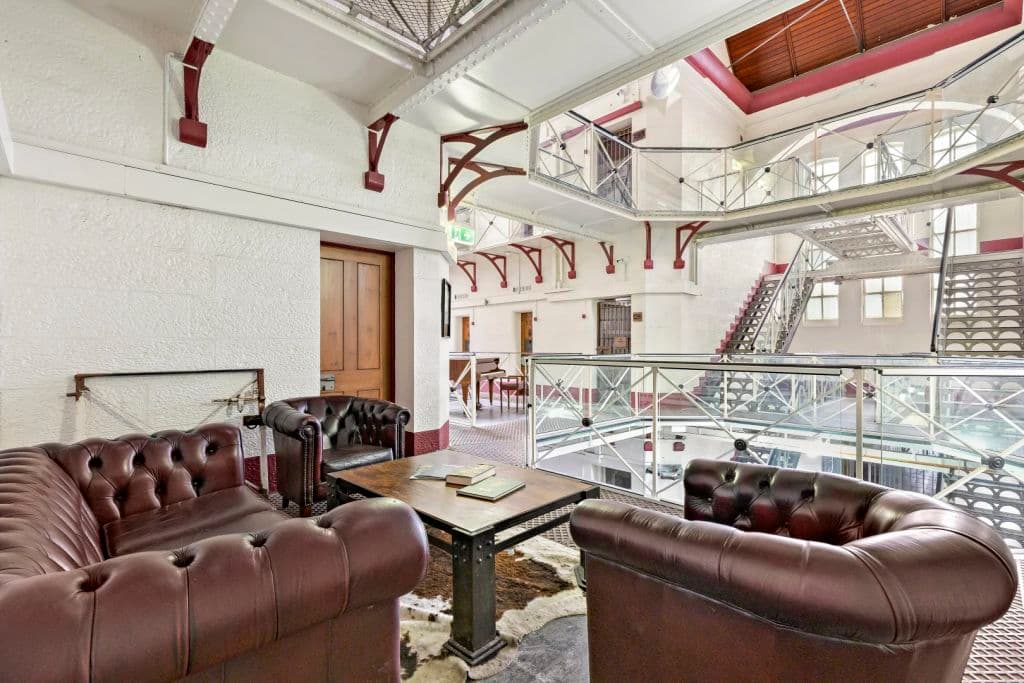 4120/4 Wardens Walk, Coburg