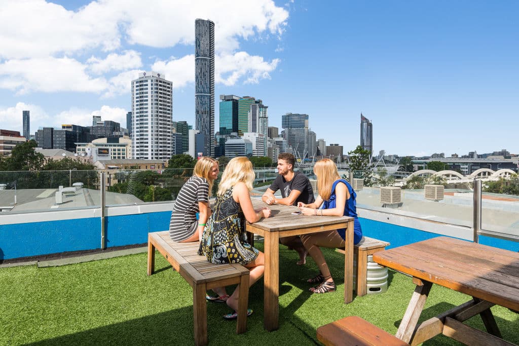 summer-house-brisbane-4