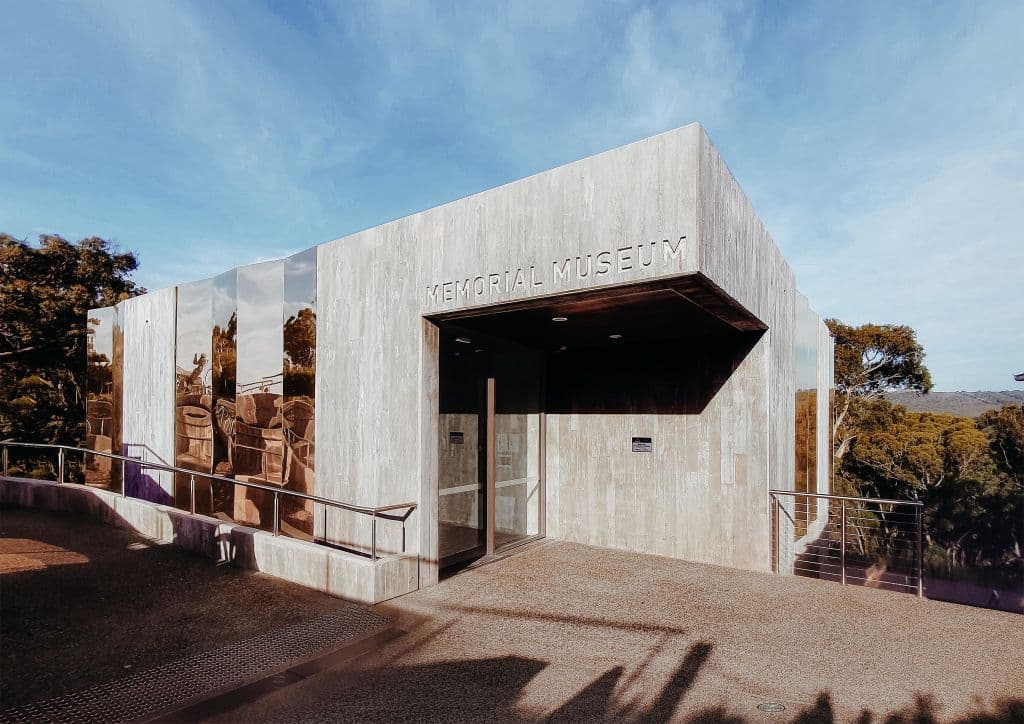 A_modern_interpretation_of_the_traditional_war_memorial_language_is_the_new_Rocky_Hill_Memorial_Museum_annexe._Photo_Sally_Hsu_yaangq