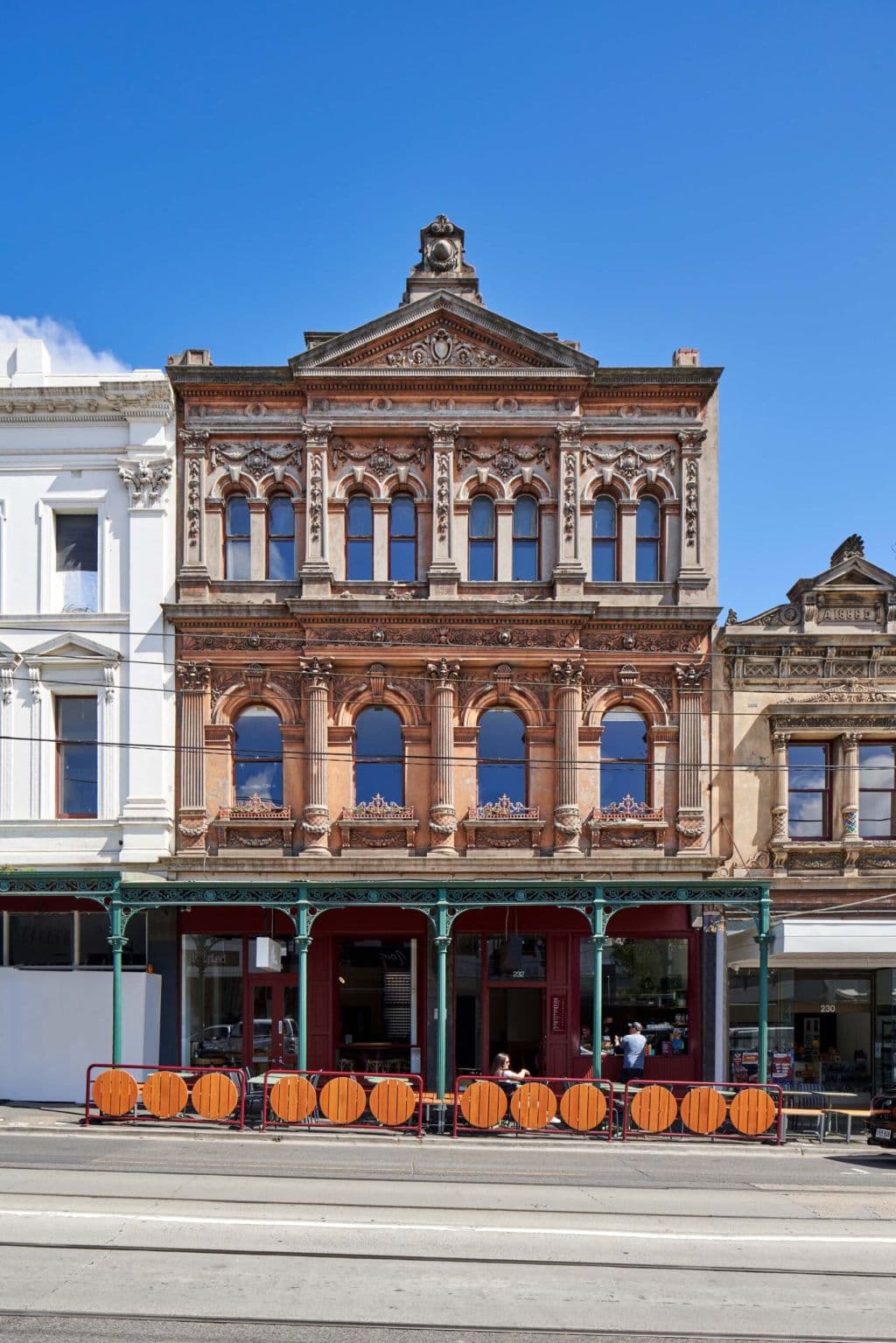 Originally_a_drapery_emplorium_My_Oh_My_is_one_of_the_green_shoot_cafe_venues_reappearing_in_Melbourne._Photo_Peter_Clarke_v4iu9r