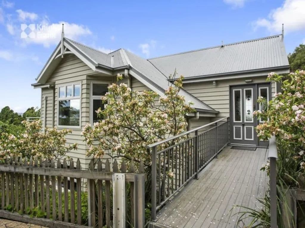 The_weatherboard_Folly_at_Werndee_was_added_to_the_estate_as_recently_as_2016._Photo_Knight_Frank_g7yvoe