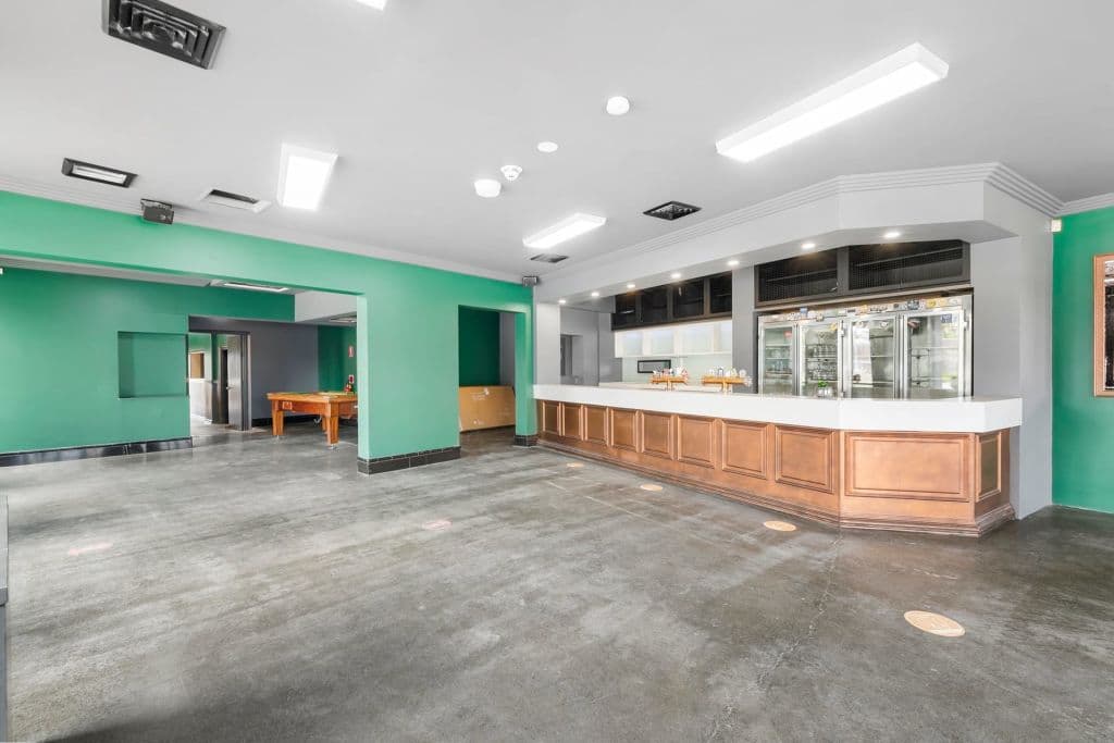 https___bucket-api.commercialrealestate.com_otrdxa