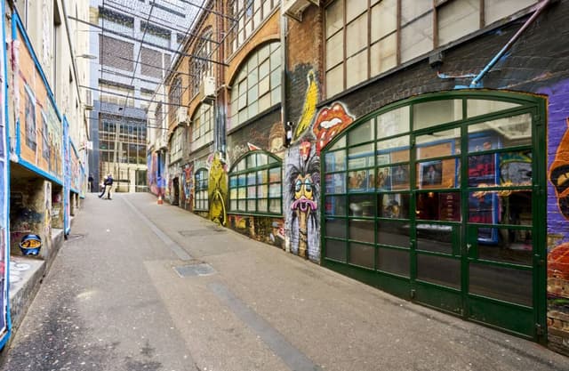 Building fronting Flinders and AC/DC lanes hits market
