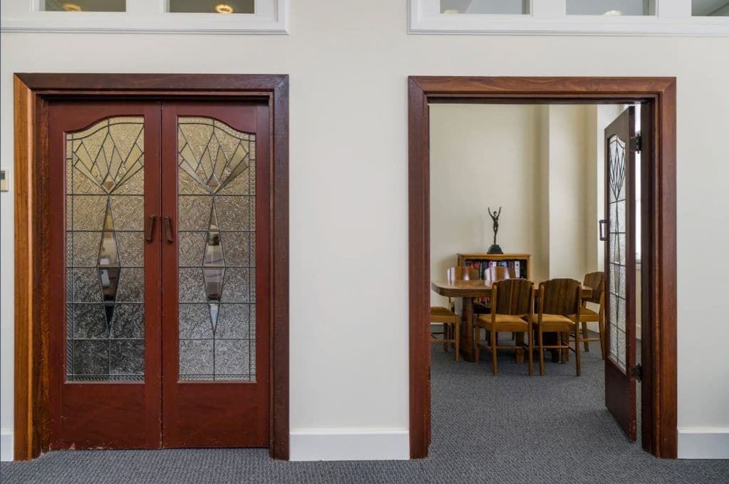 Art deco details as seen in the Gleddon Building in Perth.