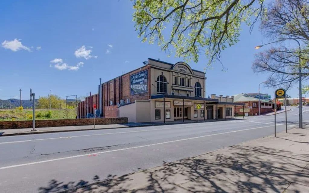 A view of the street in Lithgow and the adjoining vacant block.
