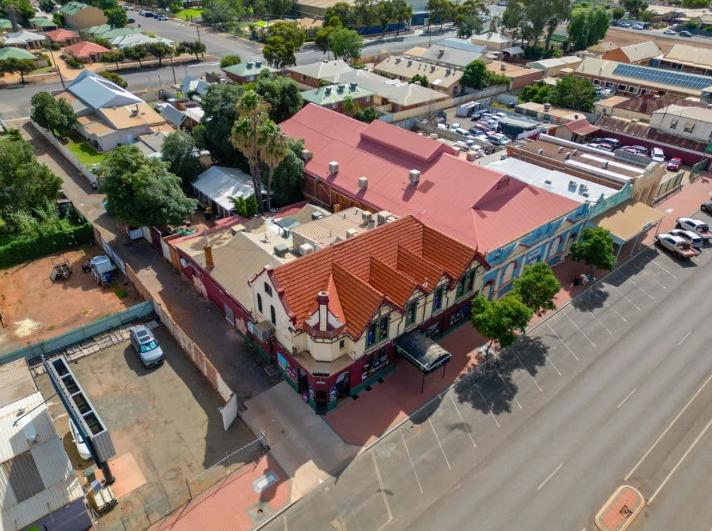 The property is positioned towards the top end of the street near the Goldfields Highway.