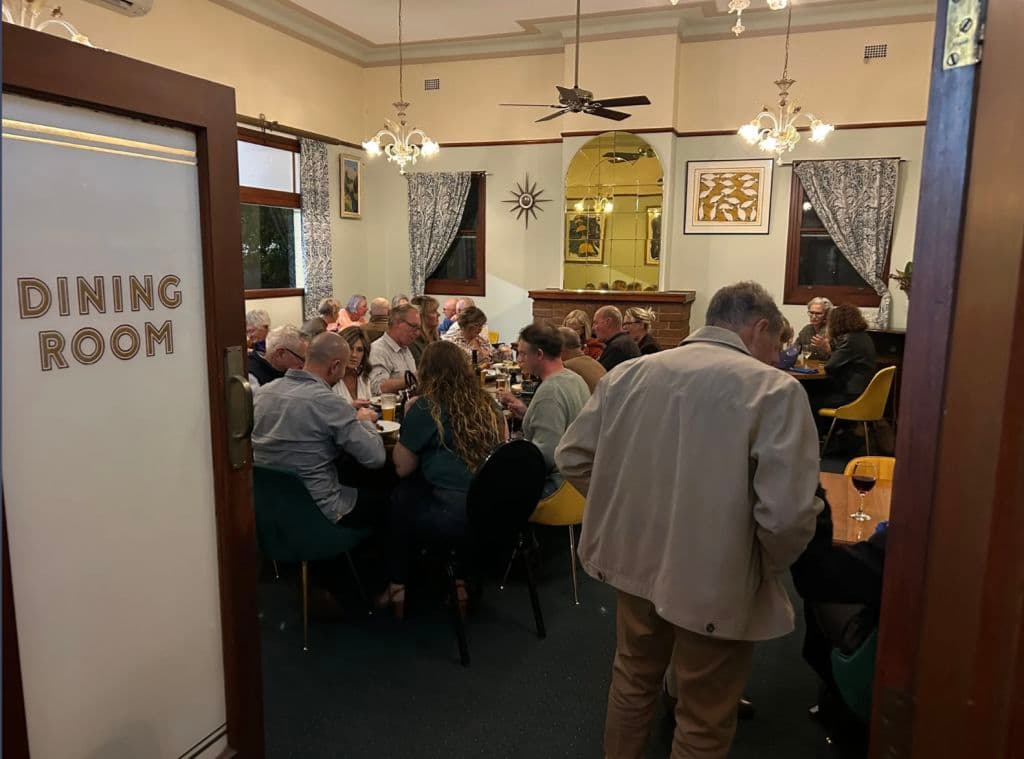 Dining room, pub