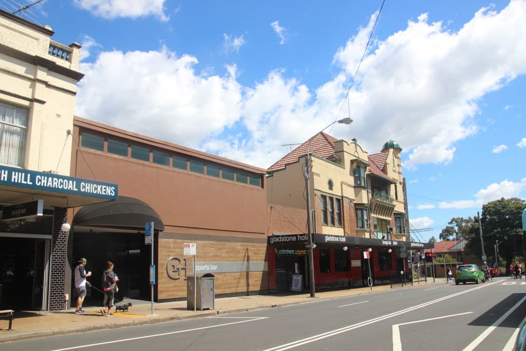 gladstone-hotel-2