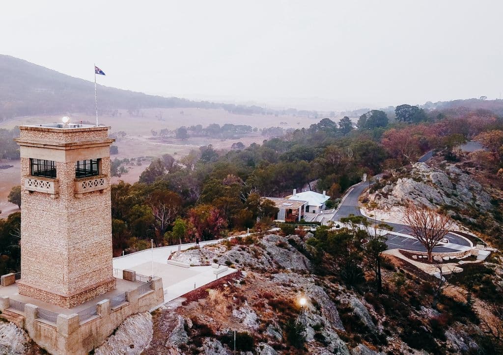 Tucked_unobtrusively_below_the_iconic_Rocky_Hill_Memorial_is_the_new_mirrired_Museum._Photo_Jon_Case_p9afwq