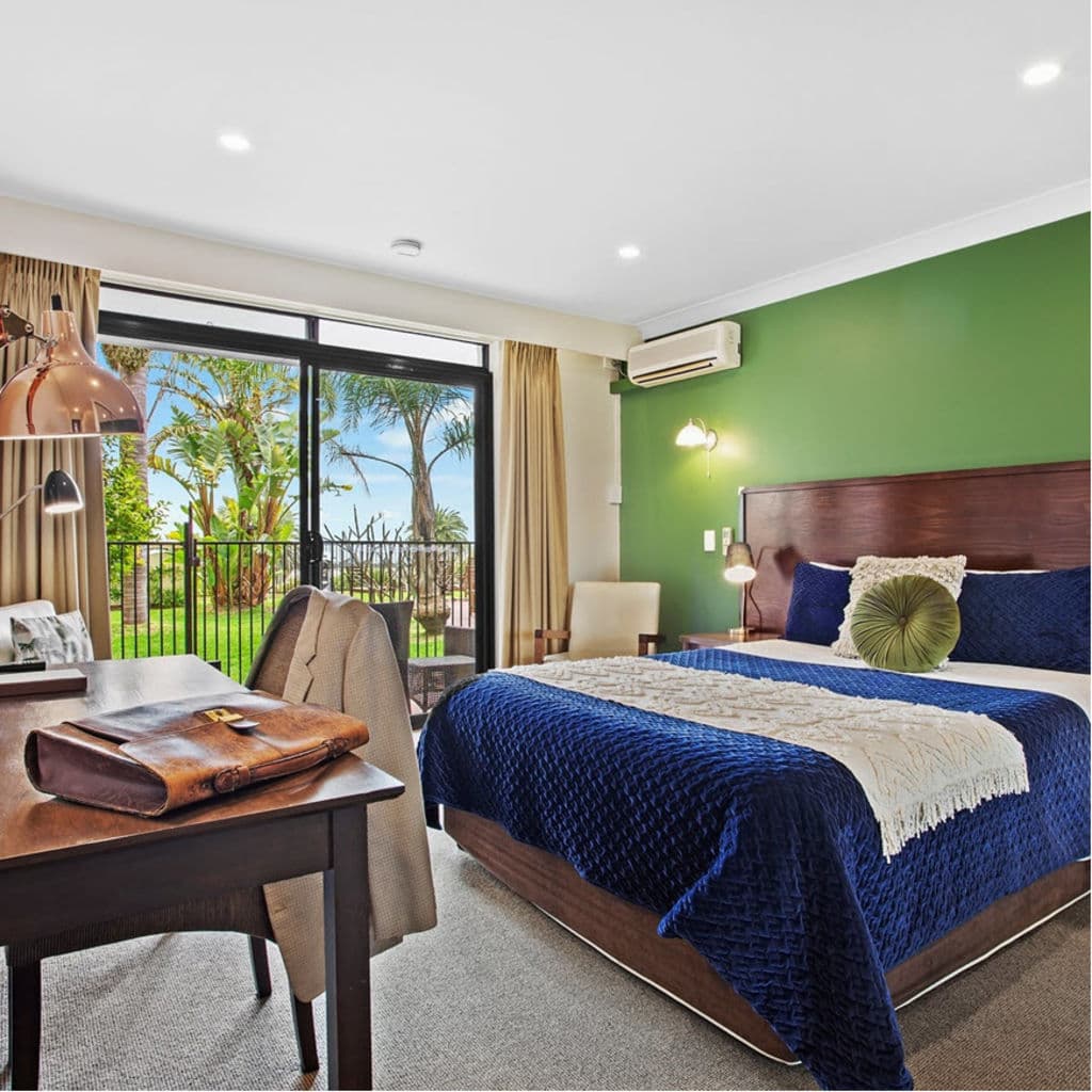 whaleinn