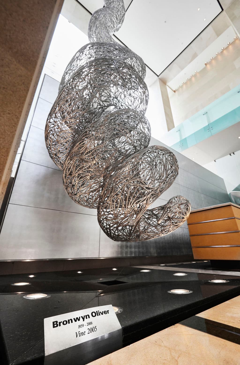 HILTON_SYDNEY___Vine_Bronwyn_Oliver___Foyer_urea5m