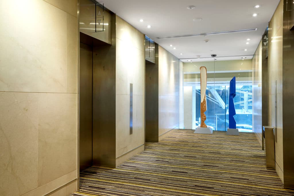 HILTON_SYDNEY___Watchful_and_Guarded_Holly_Kay_Parsons___Level_1_1_xnzuyg