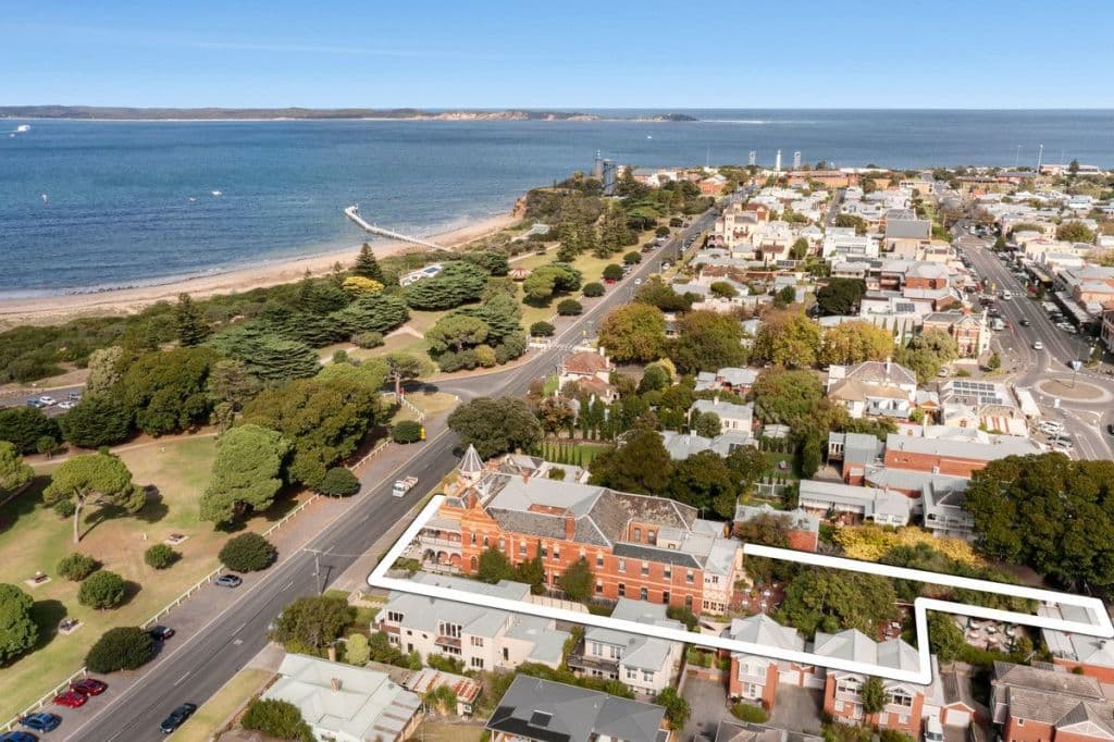 Queenscliff Hotel