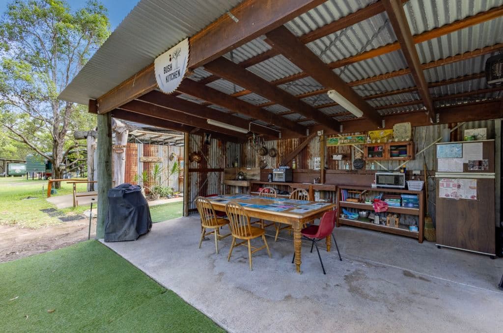 Outdoor kitchen
