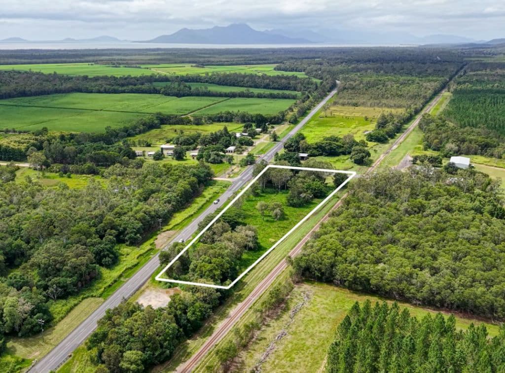 The property Kennedy site is located in farming land where sugar cane and macadamias grow.