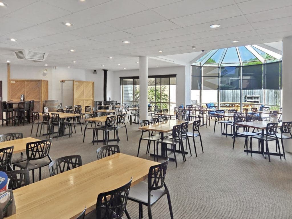 The light-filled bistro serves up pub-style meals for hungry tourists and locals.