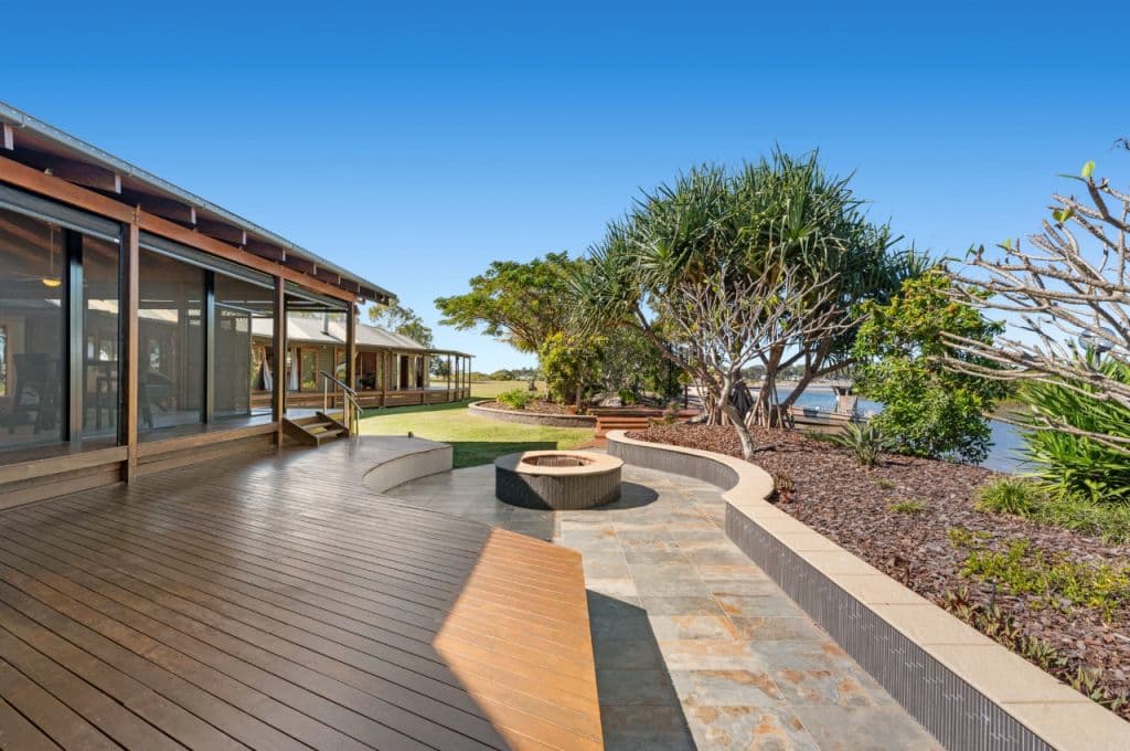 The property has been updated with stunning landscaping and communal zones.