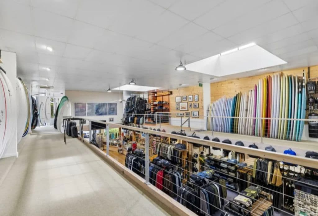 Store, surf